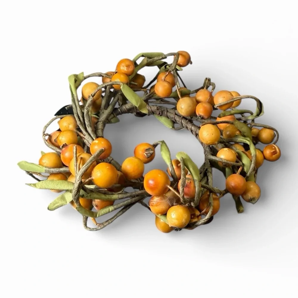 Vintage Artificial Berry and‎ Leaf Wreath 3